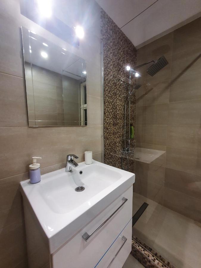 Charming Studio With City View Bucarest Exterior foto